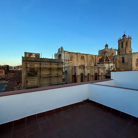 Tarragona Apartments Exterior photo