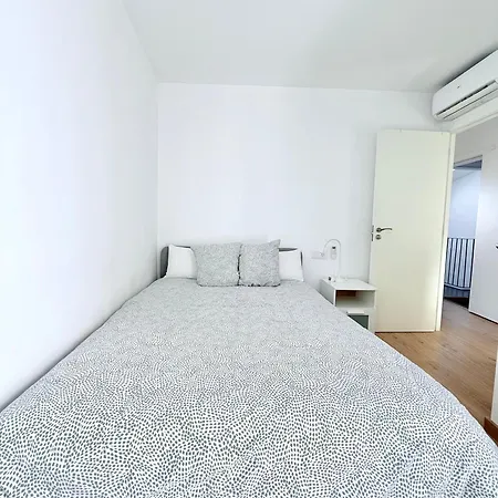 Tarragona Apartments Exterior photo